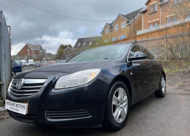 Vauxhall insignia