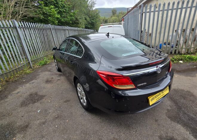 Vauxhall Insignia Automatic