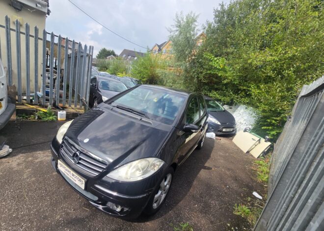 Mercedes-Benz A-Class A180